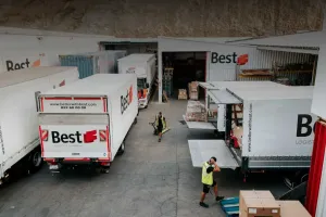 ¿Qué es un consignatario en logística y transporte?