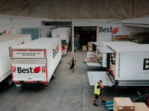 ¿Qué es un consignatario en logística y transporte?